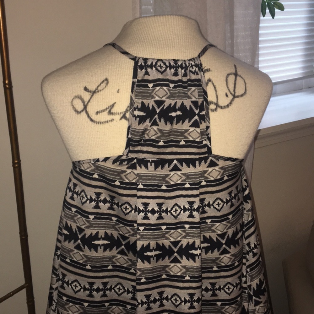 Aztec Print Top - Picture 3 of 8